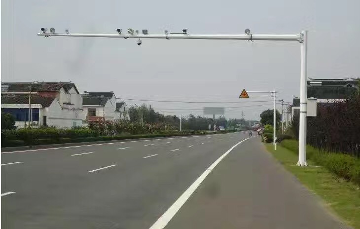 监控杆价格多少